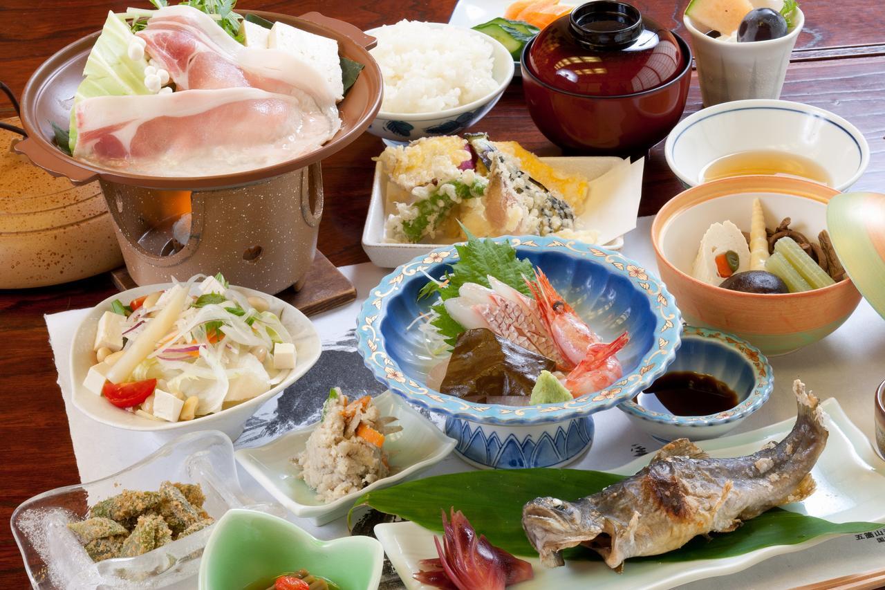 Gokasanso Hotel Nanto Ngoại thất bức ảnh